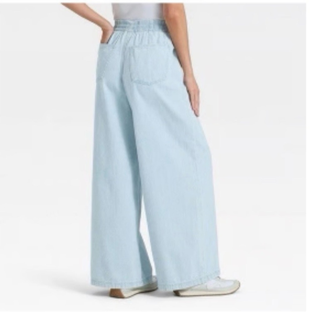 Universal Thread High-Rise
Drawstring Wide Leg Je… - image 3